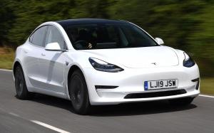 Tesla Model 3 (UK) '2019